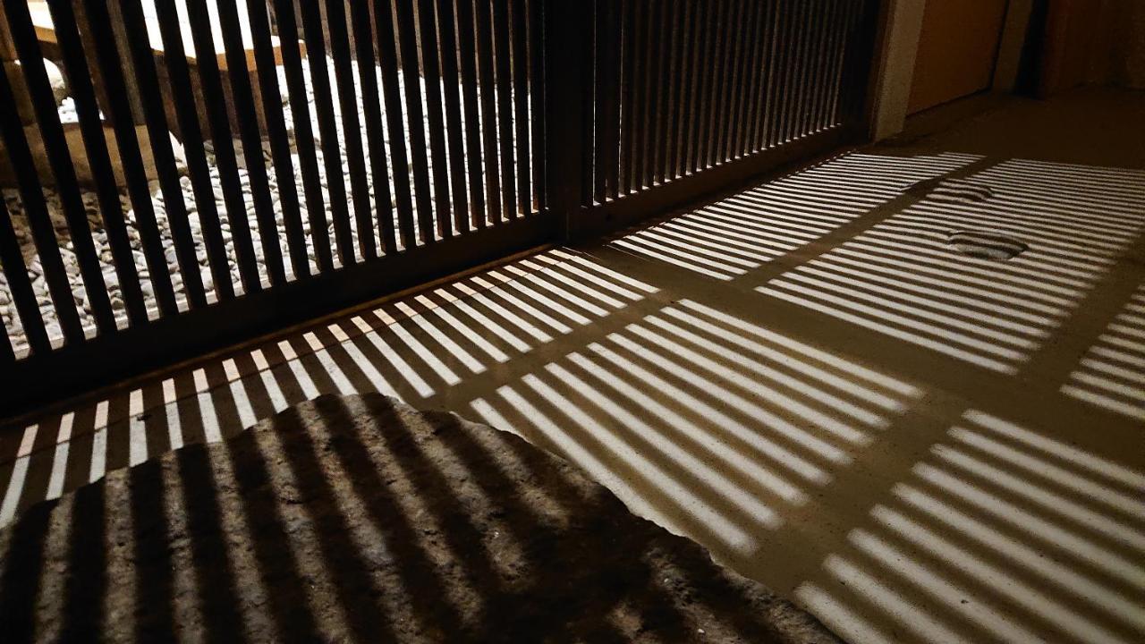 Only One Group Stays Per Day -Tenmaya-家族や仲間と貸し切りゲストハウス 天満屋 Nakatsugawa Eksteriør billede